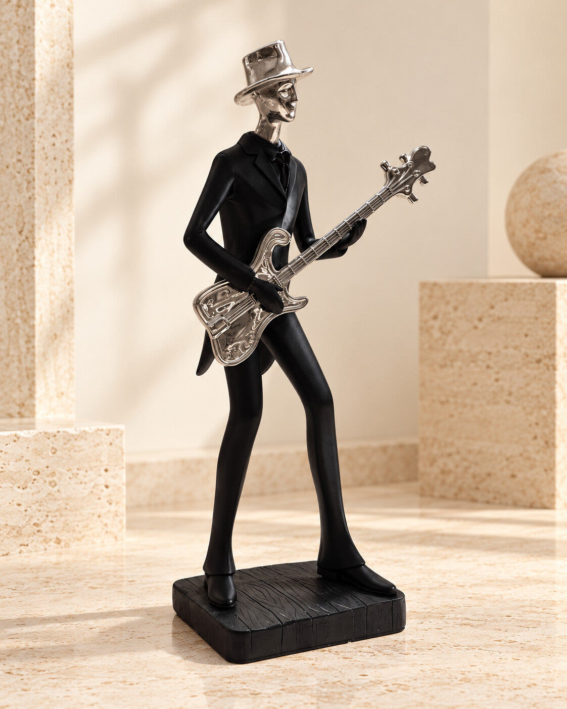 Sculpture guitariste noire et argentée | Atlas Maison