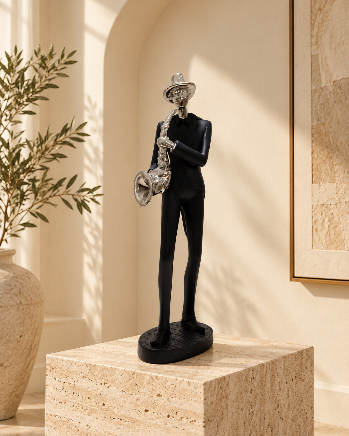 Sculpture saxophoniste noire et argentée | Atlas Maison