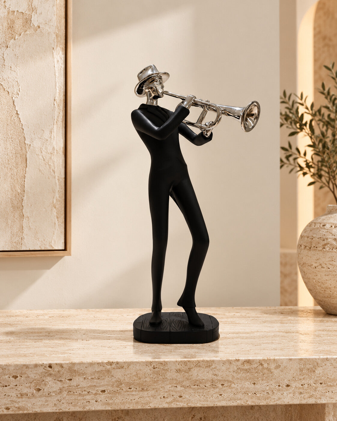 Sculpture trompettiste noire et argentée | Atlas Maison