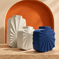 Ensemble de 3 vases décoratifs plissés – Bleu et ivoire