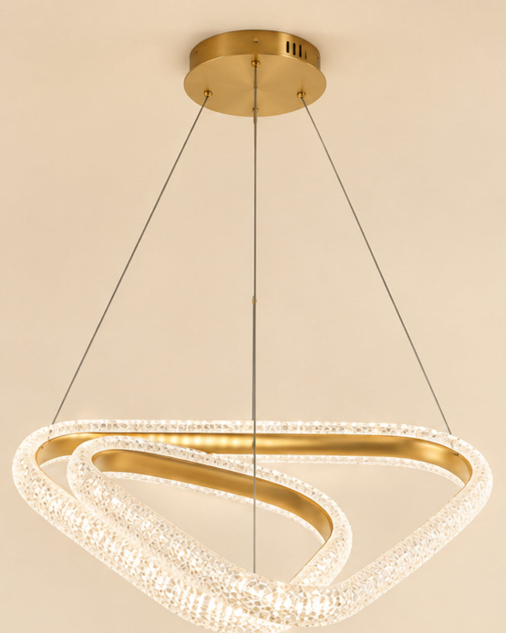 Suspension LED dorée à doubles anneaux | Atlas Maison