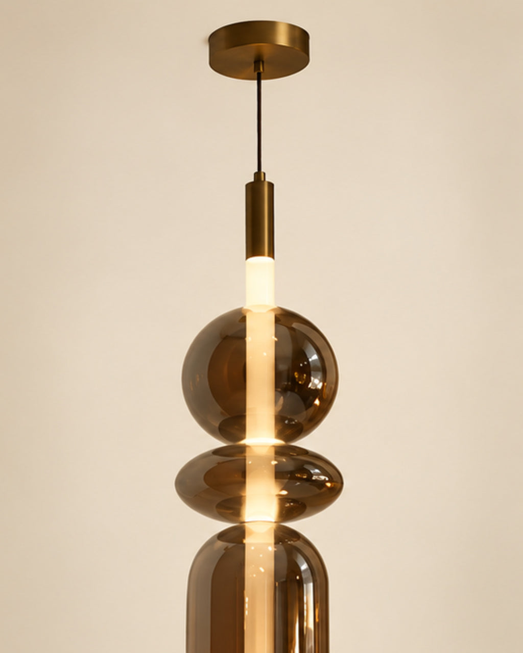 Suspension LED en verre fumé brun | Atlas Maison