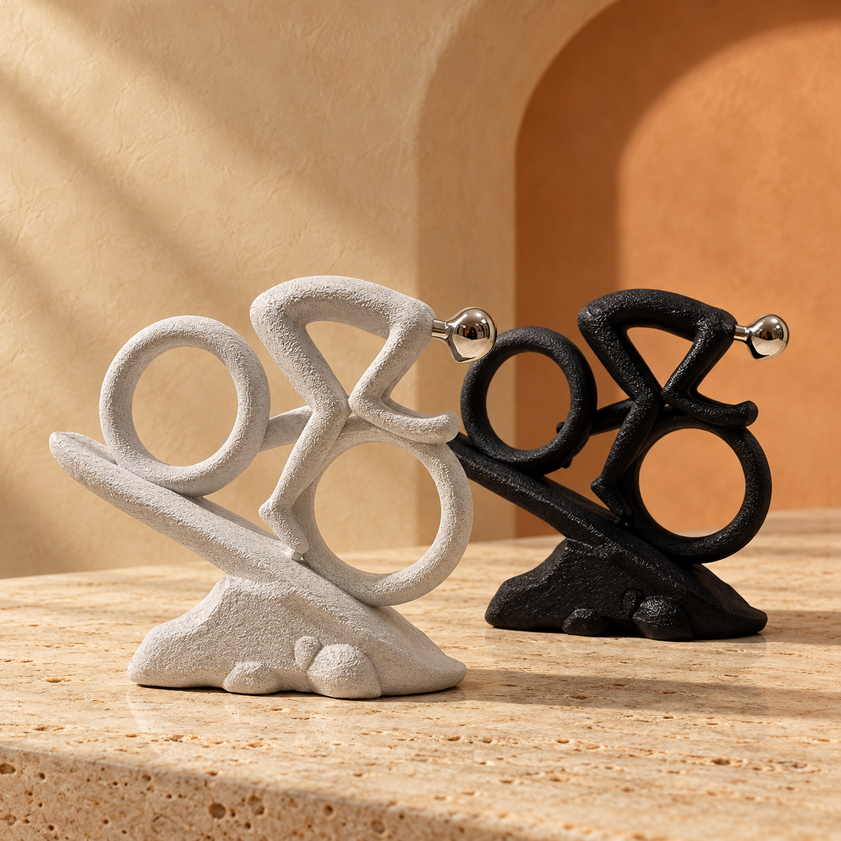 Sculpture décorative Cycliste en équilibre – Noir ou Blanc