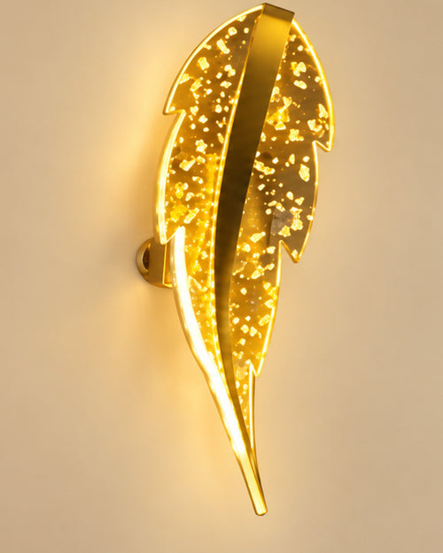 Applique murale LED dorée en forme de plume | Atlas Maison