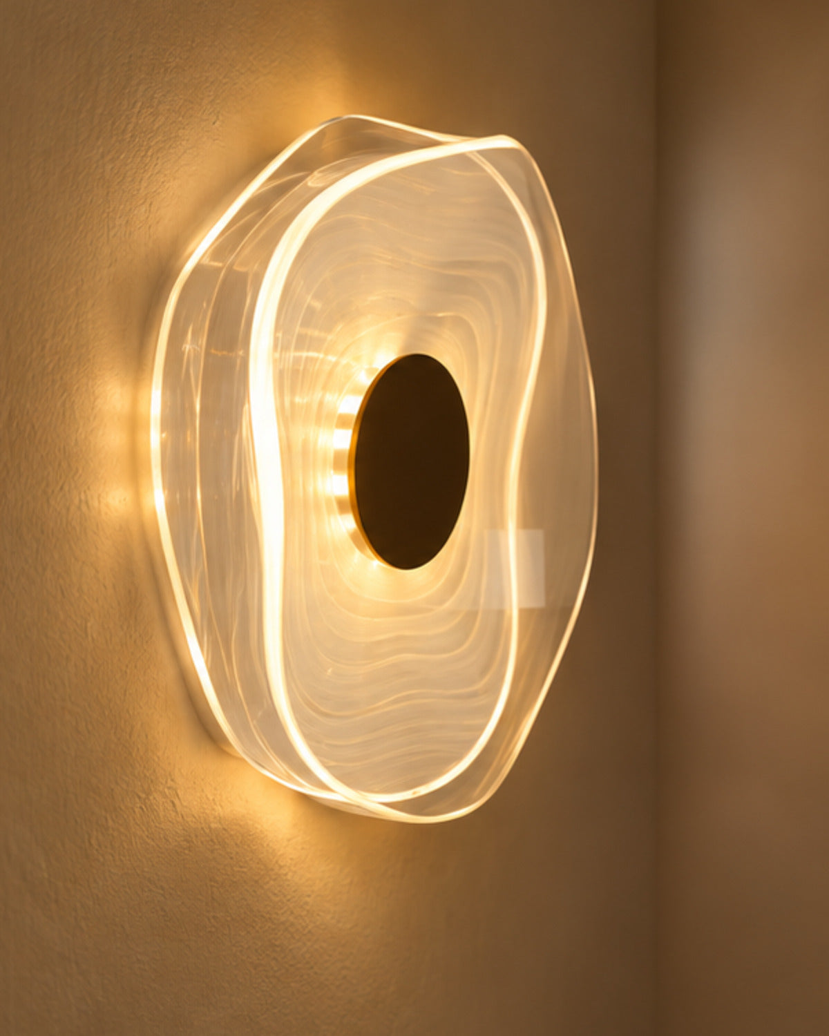 Applique murale LED transparente et ondulée | Atlas Maison