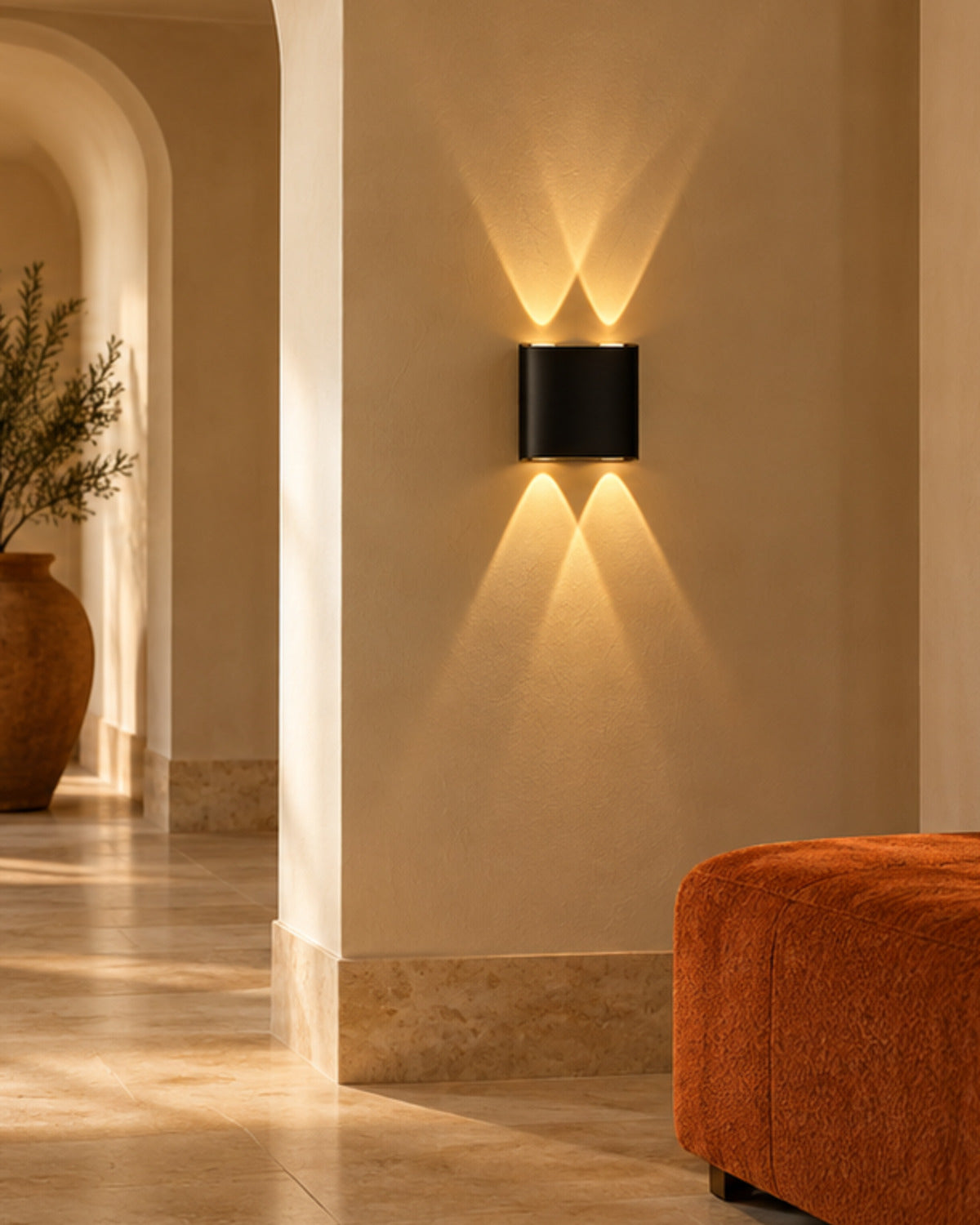 Applique murale LED noire à quatre faisceaux | Atlas Maison